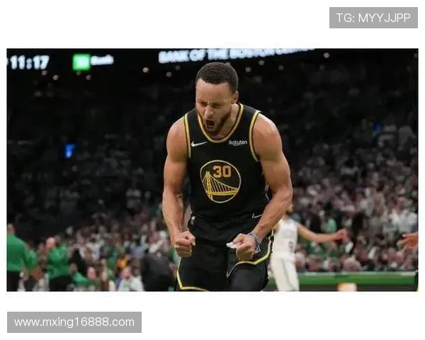 库里分享投篮心得推荐克莱技巧称自己出手虽不标准但有效